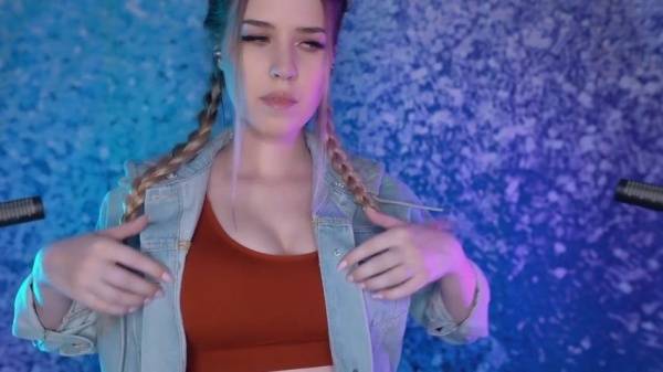 ASMR Mood - Jeans Scratching on shefanatics.com