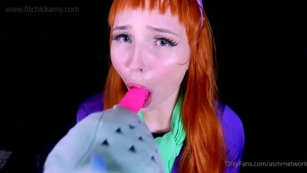 Fit Chick Amy - ASMR Network - Cosplay Dildo on shefanatics.com