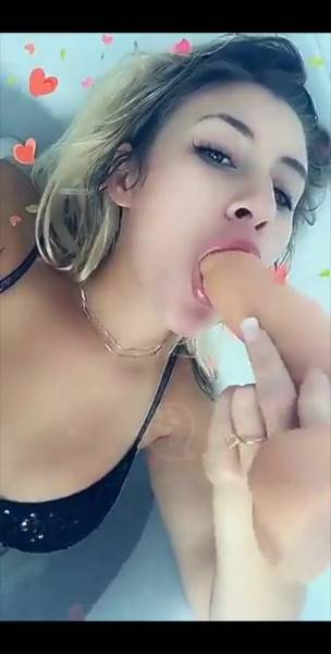 LucyLaceee dildo in her mouth & pussy show snapchat premium xxx porn videos on shefanatics.com