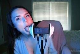 HeatheredEffect ASMR OnlyFans Kissing & Licking Short Video on shefanatics.com