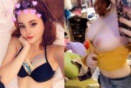 Kwehzy Nude Topless Twitch Streamer on shefanatics.com