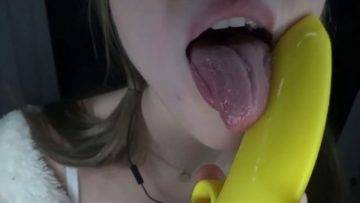 Peas And Pies Nude Banana Blowjob Video Leaked on shefanatics.com