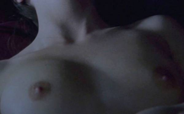 Emily Blunt Nude on shefanatics.com