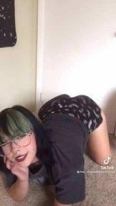 Leaked Tiktok Porn Goth shaking her fat ass Mega on shefanatics.com