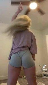 Leaked Tiktok Porn FAT ASS JUST SITTING THERE Mega on shefanatics.com