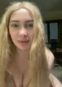 Crazy russian girl all nude on periscope - Russia on shefanatics.com