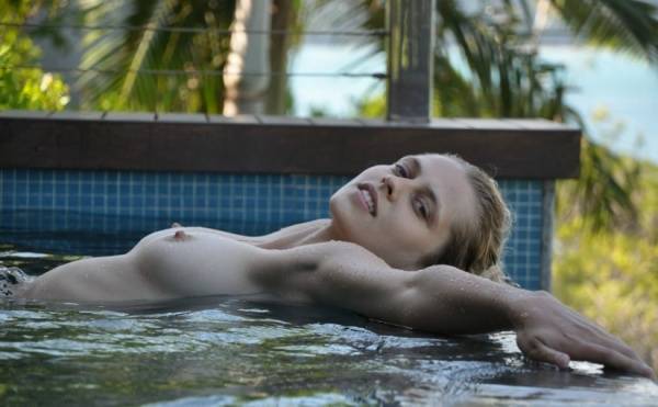 Teresa Palmer Nude on shefanatics.com