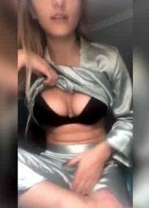 Turkish thot teasing on periscope - Turkey on shefanatics.com