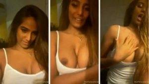 Poonam Pandey tits thothub on shefanatics.com