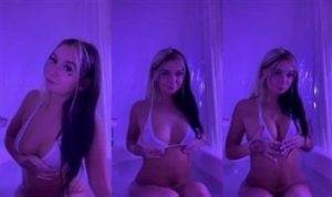 Kingkyliebabee Nude Bathtub Leaked Video on shefanatics.com