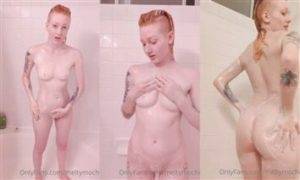 Melty Mochi Nude Shower Leaked Video on shefanatics.com