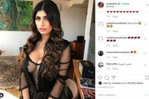 Mia Khalifa Nude Cam Show Memes Shower on shefanatics.com