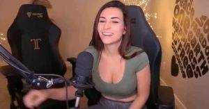 Alinity Onlyfans on shefanatics.com