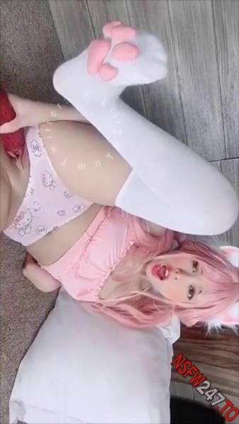 Kittyxkum red dildo snapchat premium porn videos on shefanatics.com