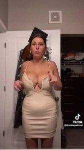 Leaked Tiktok Porn TITS BIGGER THAN YOUR HEAD Mega on shefanatics.com