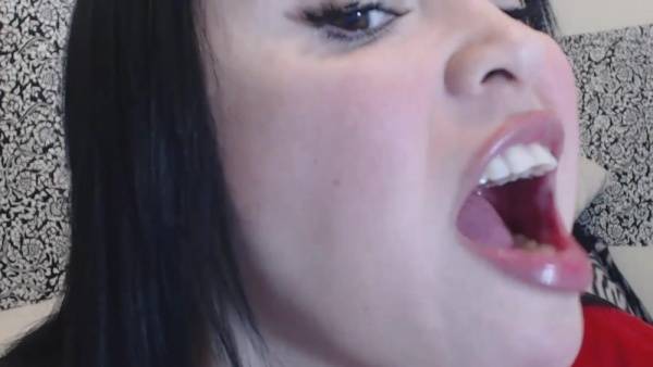 Princessdi ice crushing mouth fetish XXX porn videos on shefanatics.com