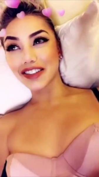Gwen Singer vib orgasm snapchat premium xxx porn videos on shefanatics.com