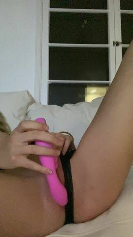 Kaylen Ward OnlyFans Masturbating on shefanatics.com