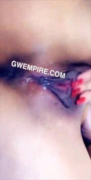 Gwen Singer 10 minutes extra vet pussy & anal fingering snapchat premium xxx porn videos on shefanatics.com