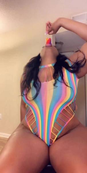 Anisasothick this is for the freaks that like to get high be xxx onlyfans porn videos on shefanatics.com
