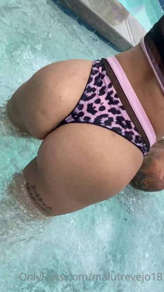 Malu Trevejo Swimming Pool Twerk Onlyfans Video Leaked on shefanatics.com