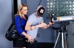 British cougar Tanya Tate seduces a young man while he is watching the stars - Britain on shefanatics.com