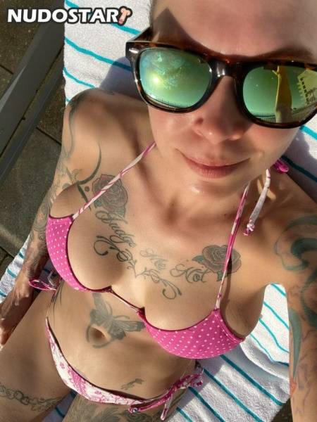 Anna Bell Peaks 2013 annabellpeaksxx OnlyFans Leaks on shefanatics.com