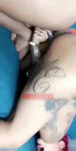 Alva jay & brittanya razavi fuck each other w/ a double ended dildo at the same time snapchat leak xxx premium porn videos on shefanatics.com