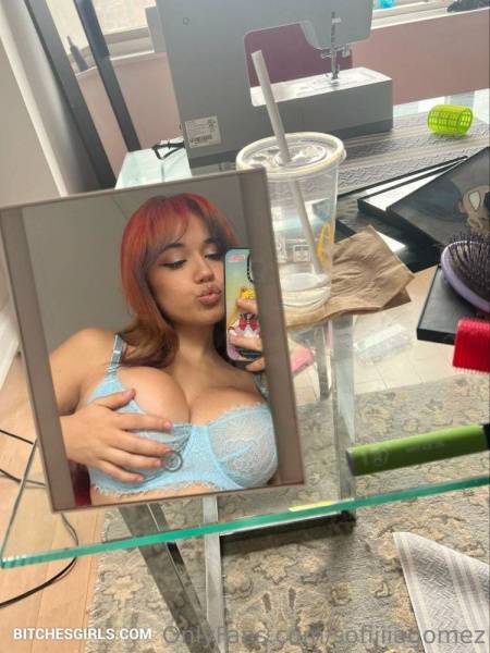 Sofia Gomez Nude Tiktok - Sofia Nsfw Photos Tiktok on shefanatics.com