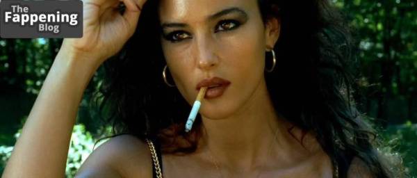 Monica Bellucci Nude & Sexy (8 Pics) on shefanatics.com