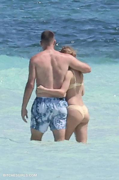 Taylor Swift Nude Celebrities - Taylorswift Celebrities Leaked Nude Photos on shefanatics.com