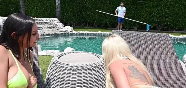 Hailey Rose - [OnlyFans.com] - [2022] - Big Boobie Poolside Threesome, Dan Dangler - 720p on shefanatics.com