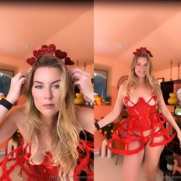 Kat Wonders Valentine’s Day Lingerie Haul Onlyfans Video on shefanatics.com