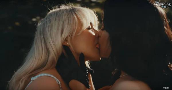 Sabrina Carpenter & Jenna Ortega Sexy – Taste (72 Pics + Video) on shefanatics.com