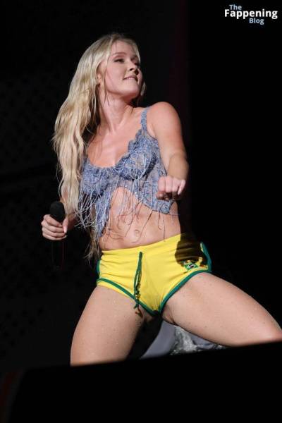 Zara Larsson Shows Off Her Goods as She Performs on Stage in Brazil (39 Photos) - Brazil on shefanatics.com